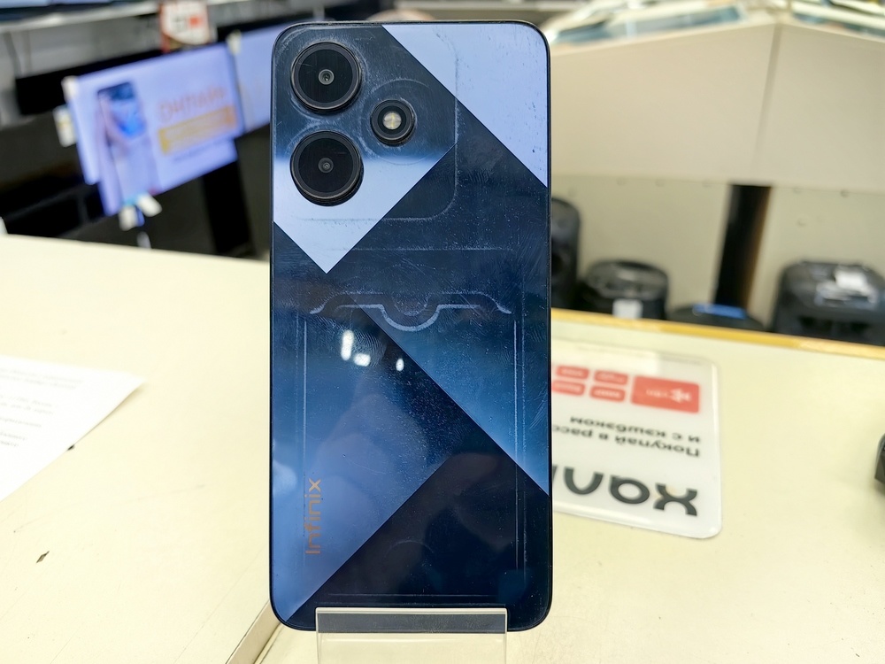 Смартфон Infinix HOT 30i 4/64