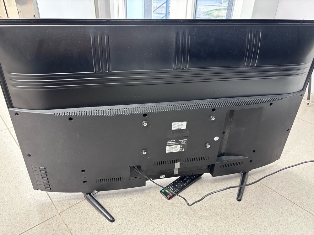 LED Телевизор Yuno ULM-39TC120