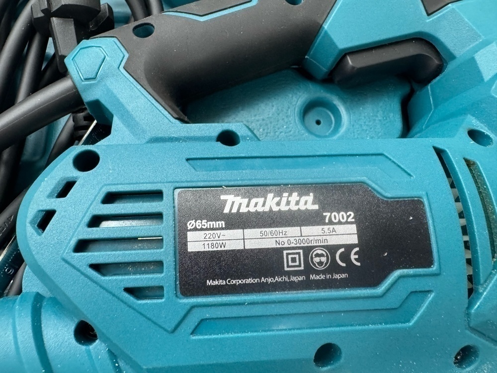 Лобзик Makita 7002;
