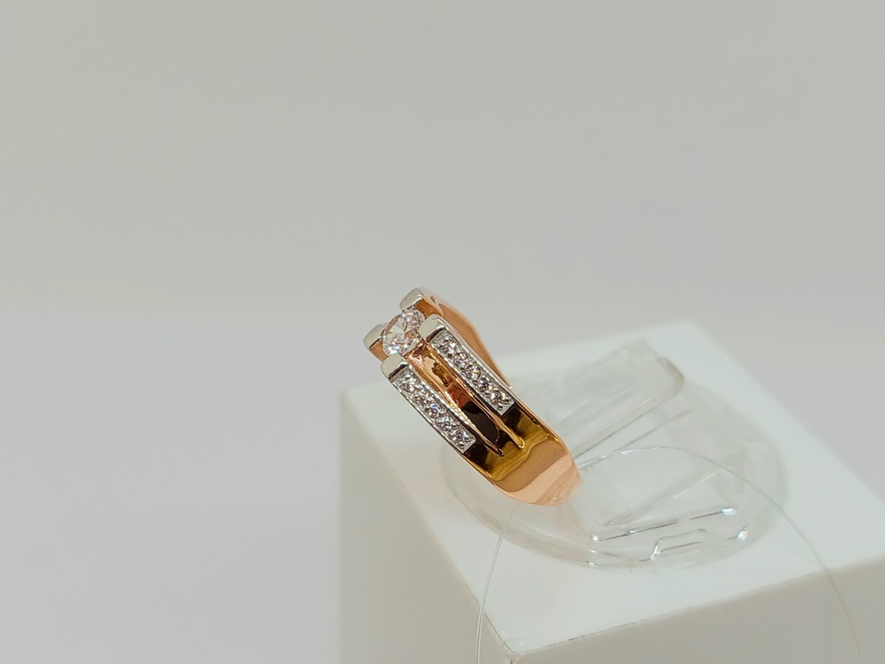 КОЛЬЦО С КАМНЯМИ (Au 585)