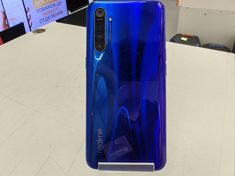 Смартфон Realme XT 8/128GB