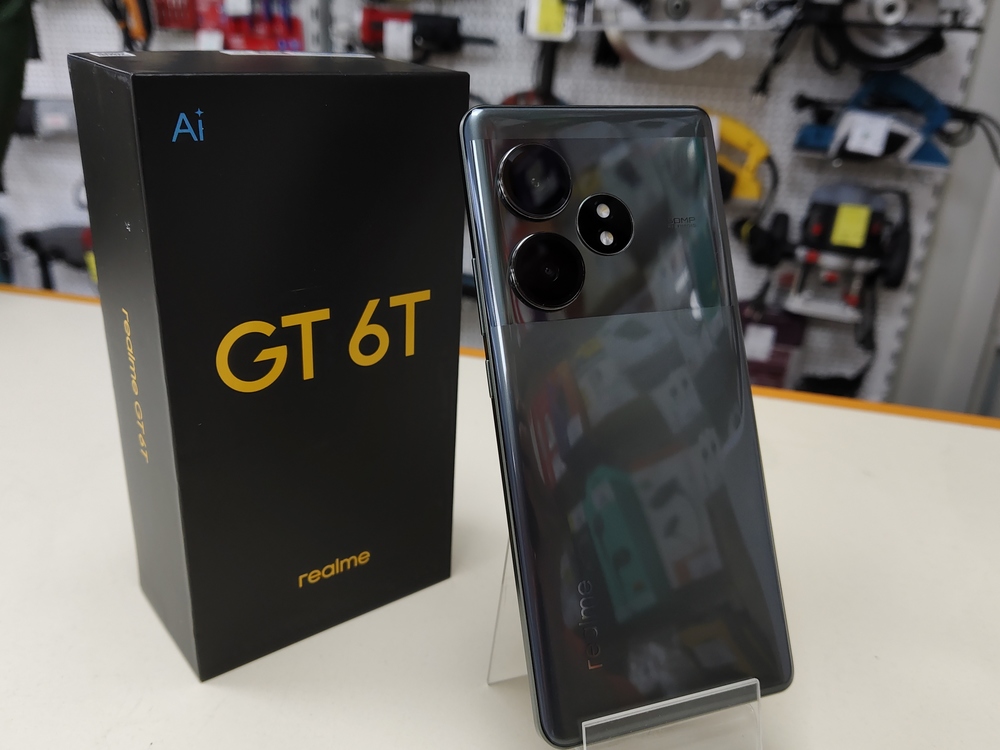 Смартфон Realme GT 6T 12/256