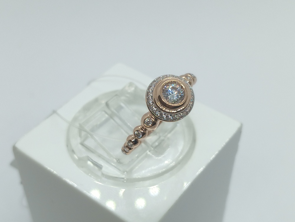 КОЛЬЦО С КАМНЯМИ (Au 585)