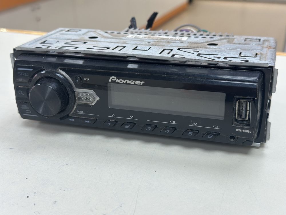 Автомагнитола Pioneer MVH-08UBG