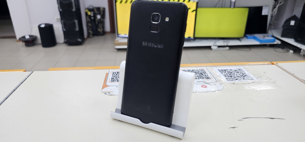 Смартфон Samsung Galaxy J6 2018 3/32