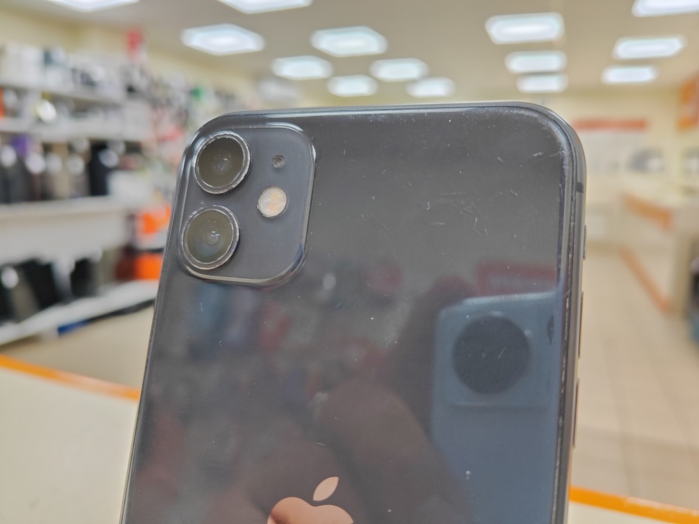 Смартфон Apple iPhone 11 64Gb