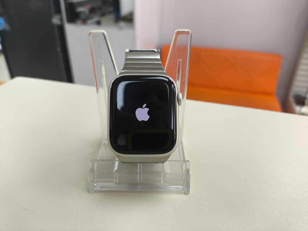 Смарт-часы Apple Watch Series 8 45mm