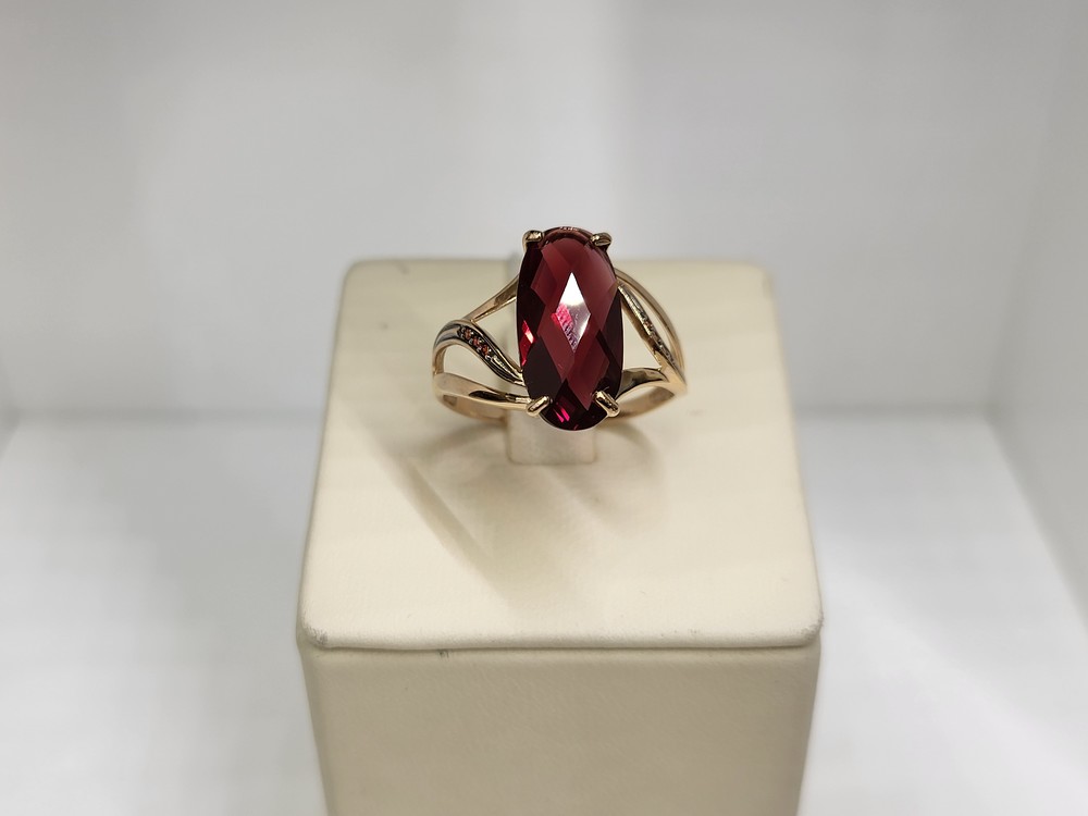 КОЛКМИ585 КОЛЬЦО С КАМНЯМИ (Au 585)