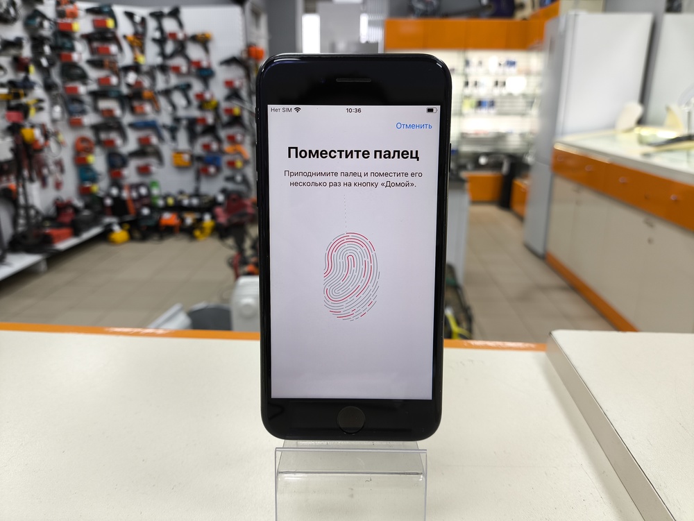 Смартфон Apple iPhone 7 32Gb