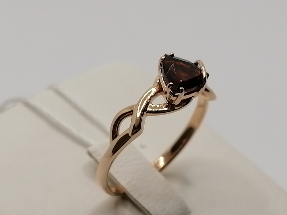 КОЛКМ585 КОЛЬЦО С КАМНЕМ (Au 585) КОЛКМ585 КОЛЬЦО С КАМНЕМ (Au 585)