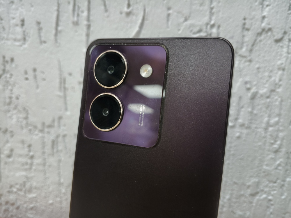 Смартфон Vivo Y27S 8/256