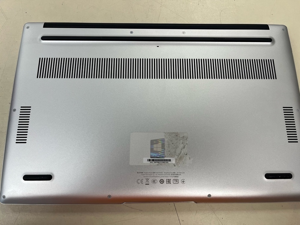 Ноутбук Huawei; Core i3-10110U, Intel UHD Graphics, 8 Гб, 240 Гб, Нет