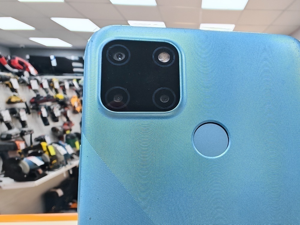 Смартфон Realme C21Y 4/64