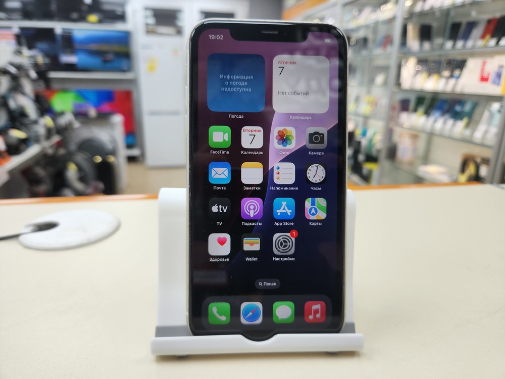 Смартфон Apple iPhone 11 64Gb