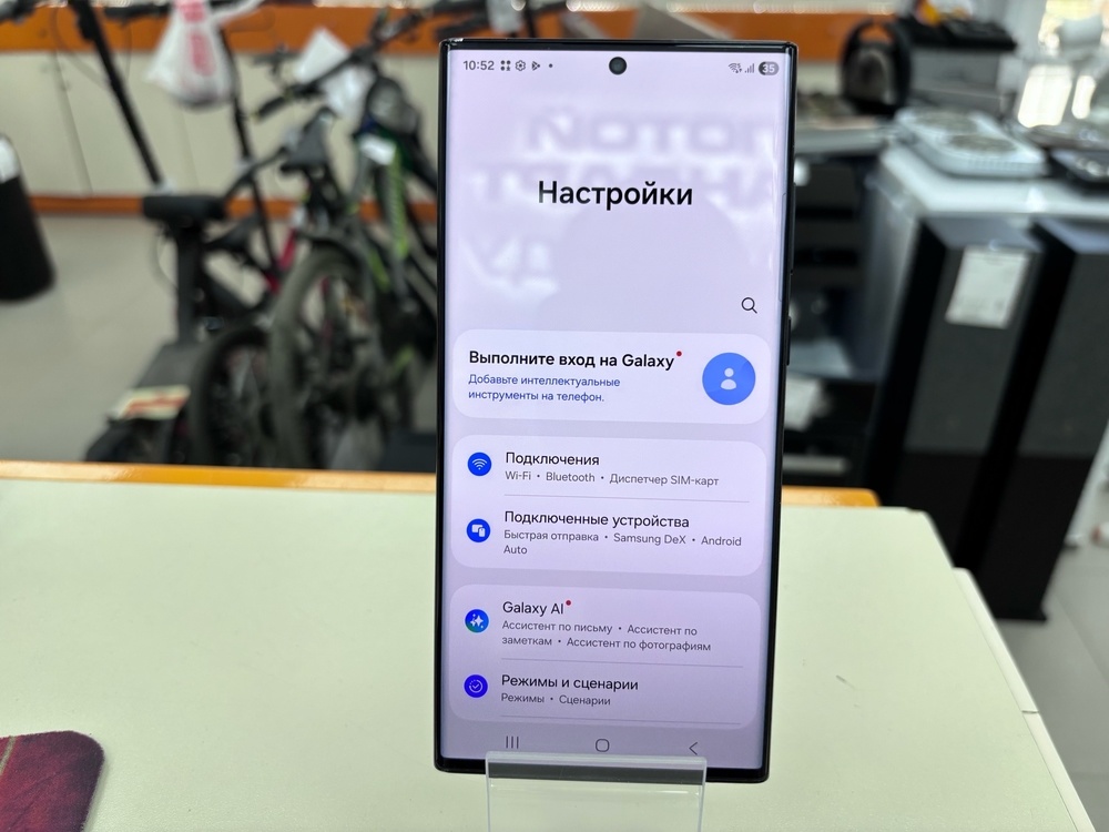 Смартфон Samsung Galaxy S22 Ultra 12/512