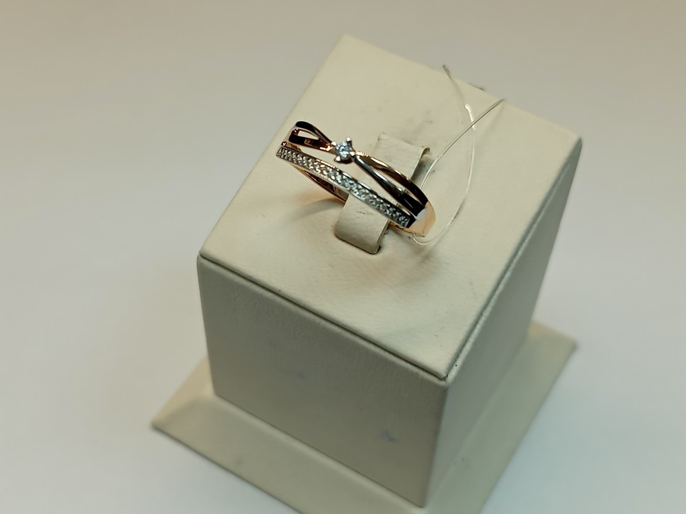 КОЛЬЦО С КАМНЯМИ (Au 585)