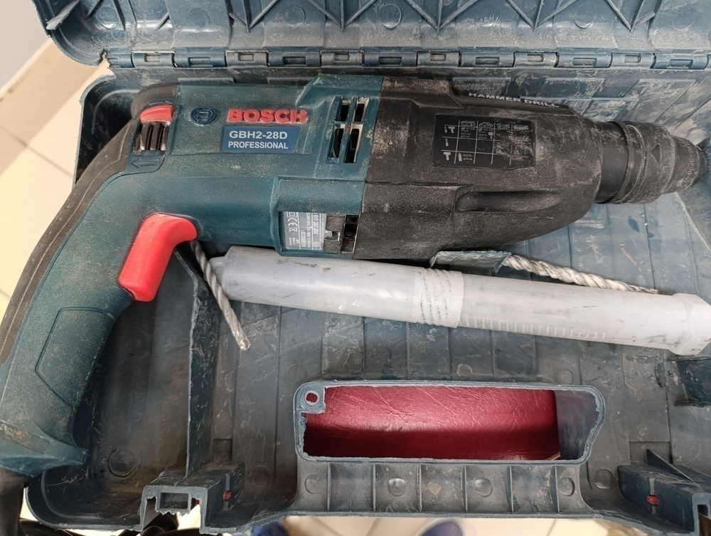 Перфоратор Bosch GBH 2-28