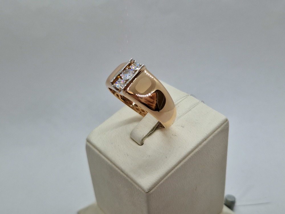 КОЛЬЦО С КАМНЯМИ (Au 585)