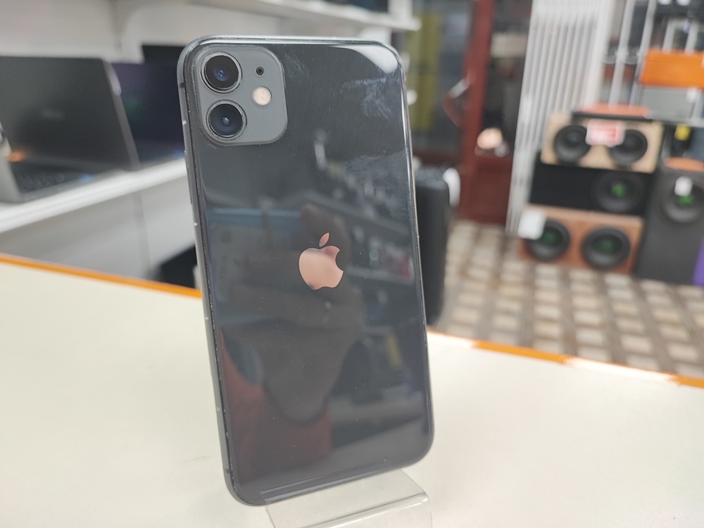 Смартфон Apple iPhone 11 128Gb