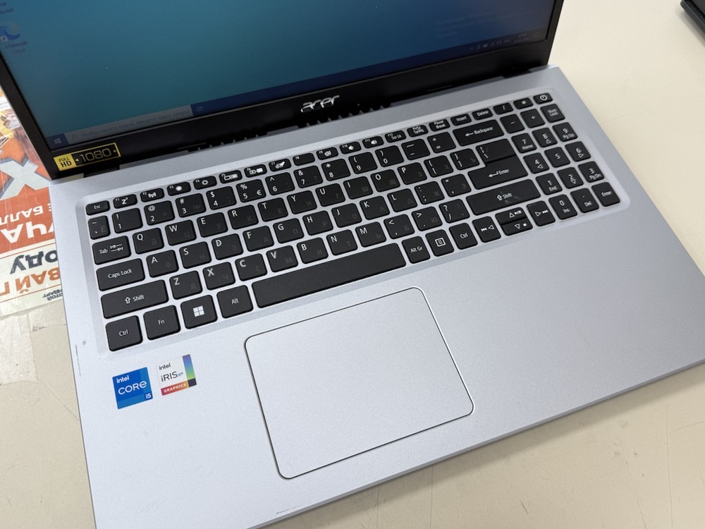 Ноутбук Acer; Core i5-1135G7, Iris(R) Xe Graphics, 8 Гб, 120 Гб, Нет