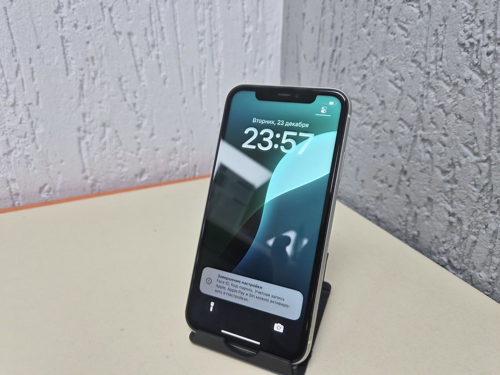 Смартфон Apple iPhone 11 64Gb