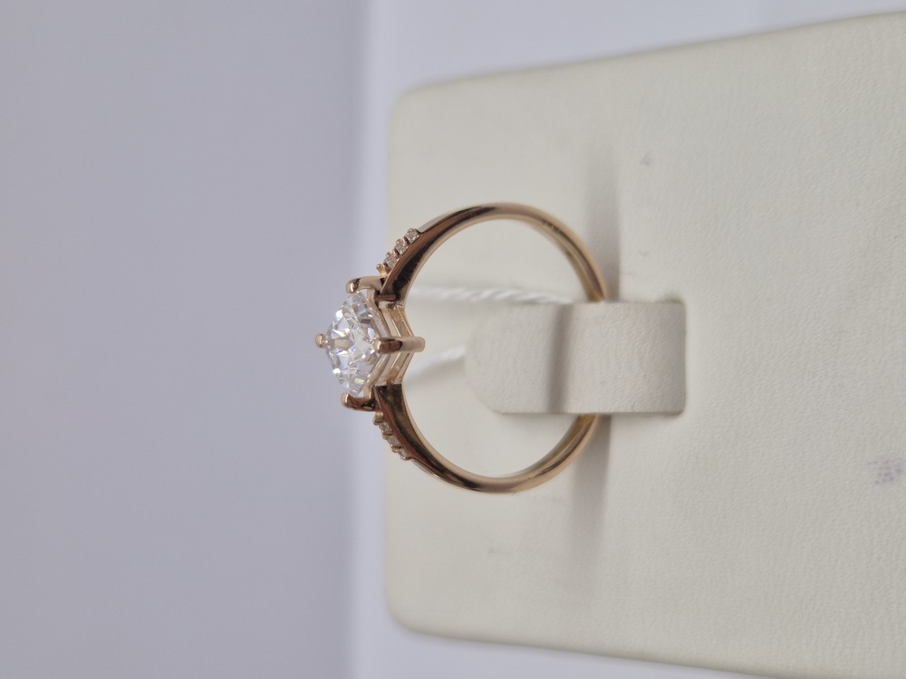 КОЛКМИ585 КОЛЬЦО С КАМНЯМИ (Au 585)