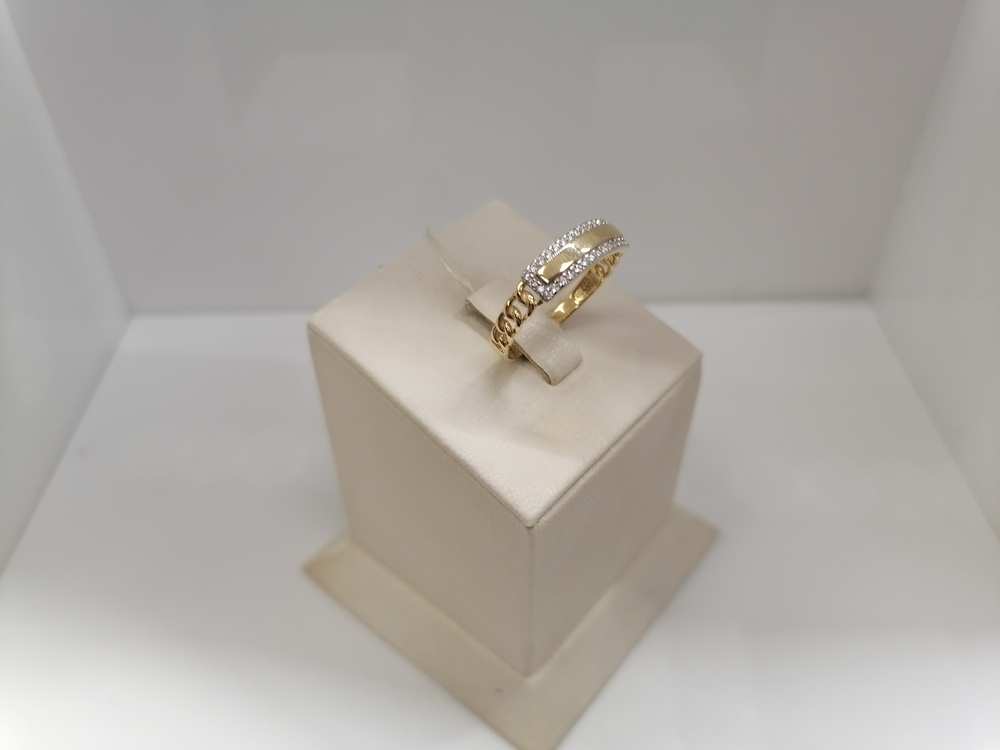 к4710л КОЛЬЦО С КАМНЯМИ (Au 585)