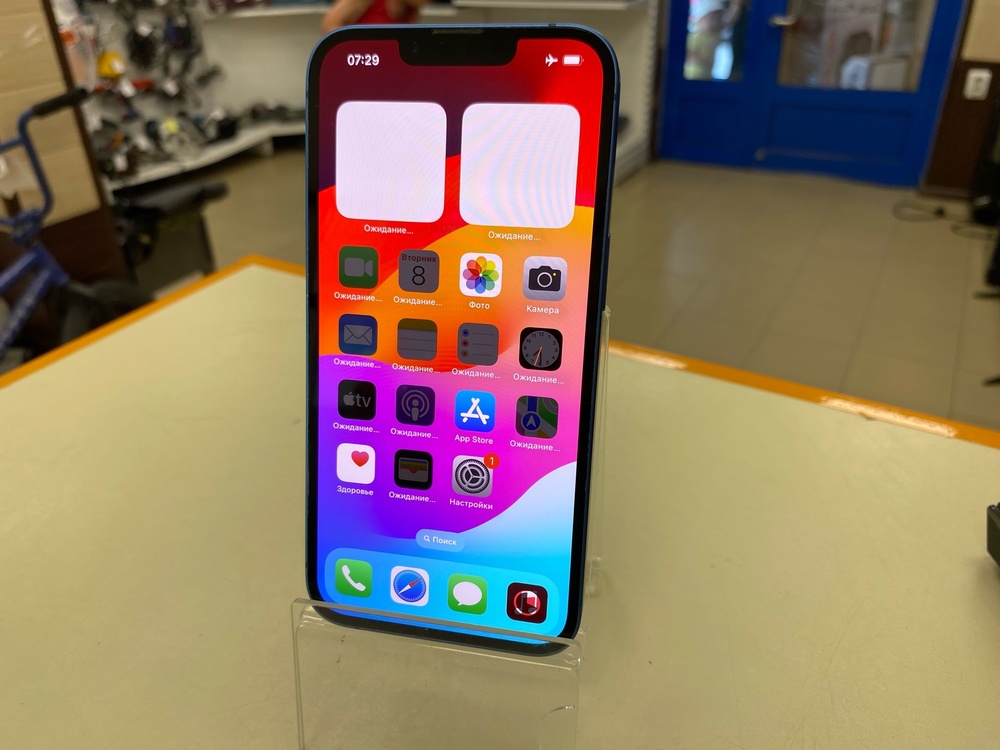 Смартфон Apple iPhone 13 128Gb
