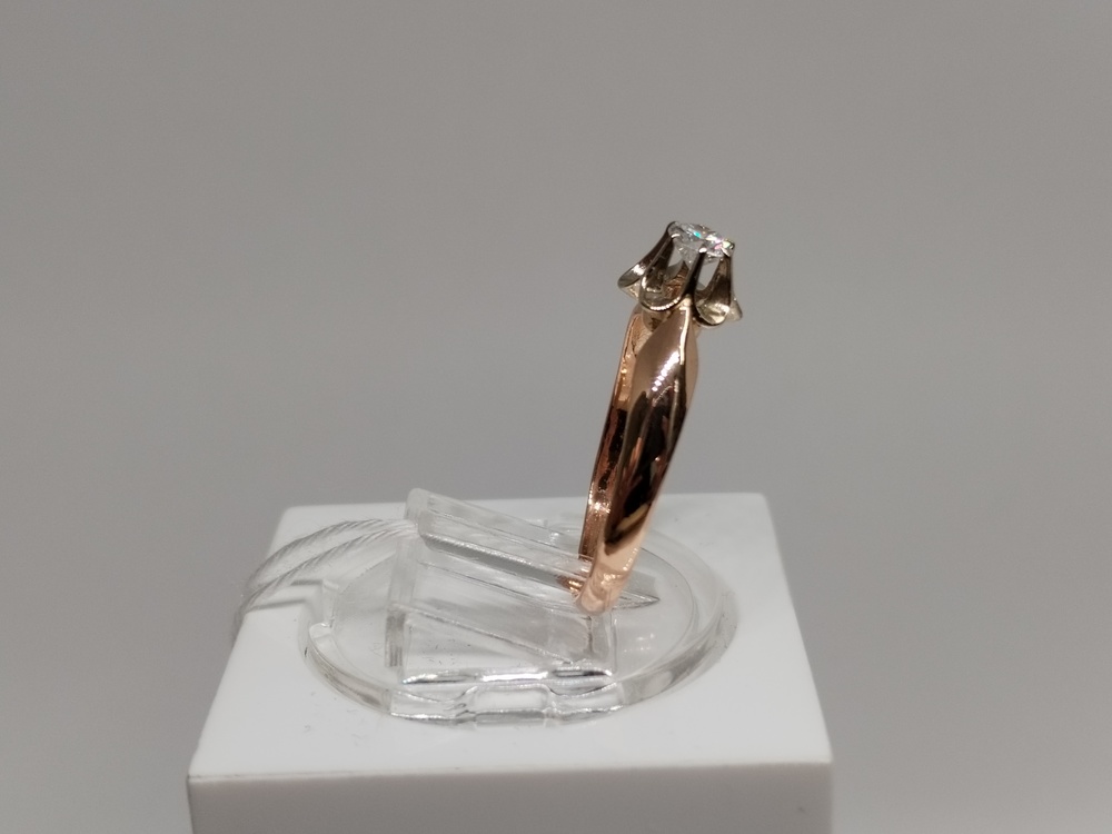 КОЛКМ585 КОЛЬЦО С КАМНЕМ (Au 585)