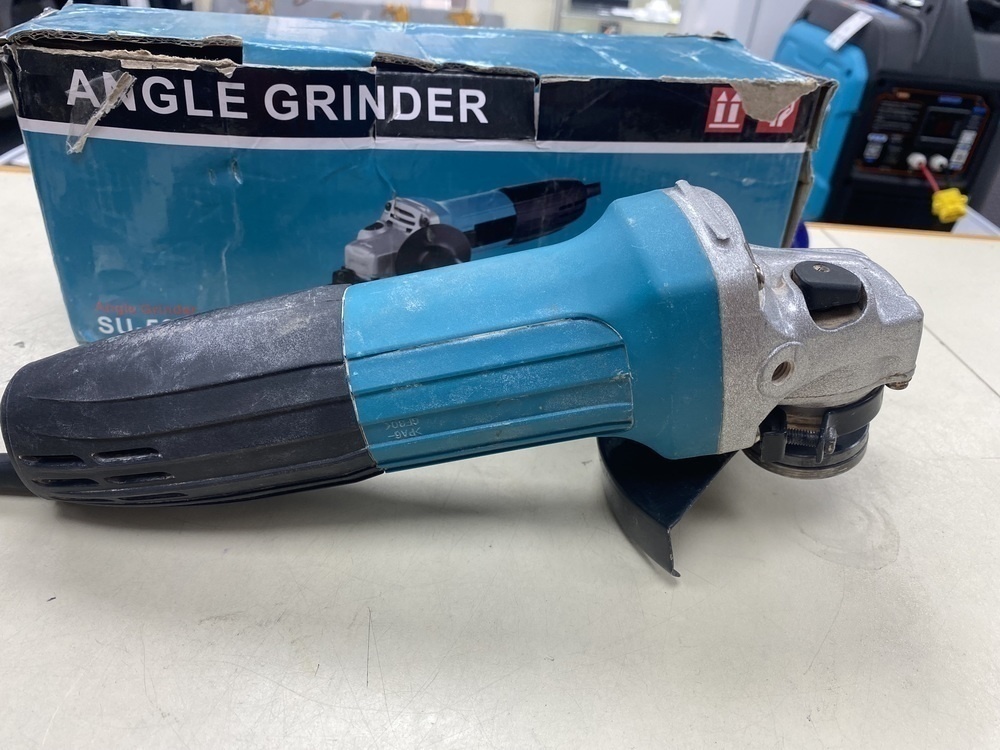 Угловая шлифмашина Makita GA5030R