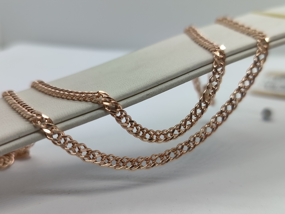 ЦЕПЬ ПУСТОТЕЛАЯ Ромб двойной (Au 585)