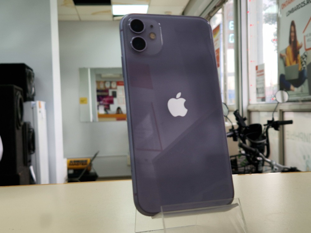 Смартфон Apple iPhone 11 128Gb