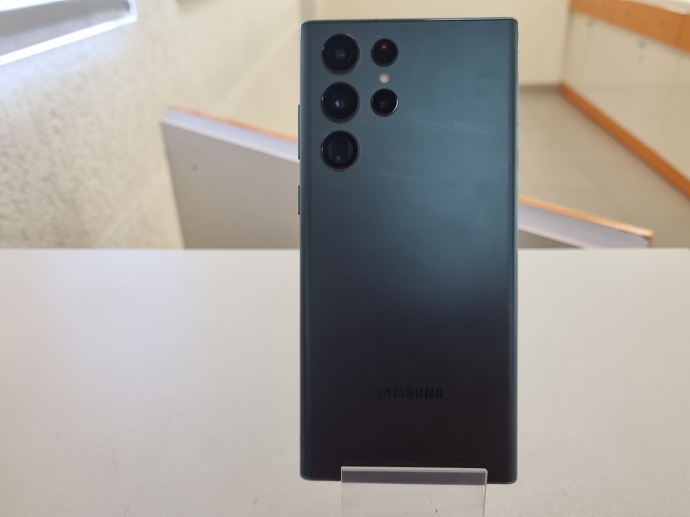Смартфон Samsung Galaxy S22 Ultra 12/512