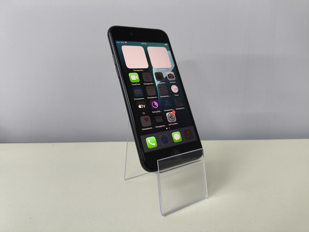 Смартфон Apple Iphone SE 2022 64GB
