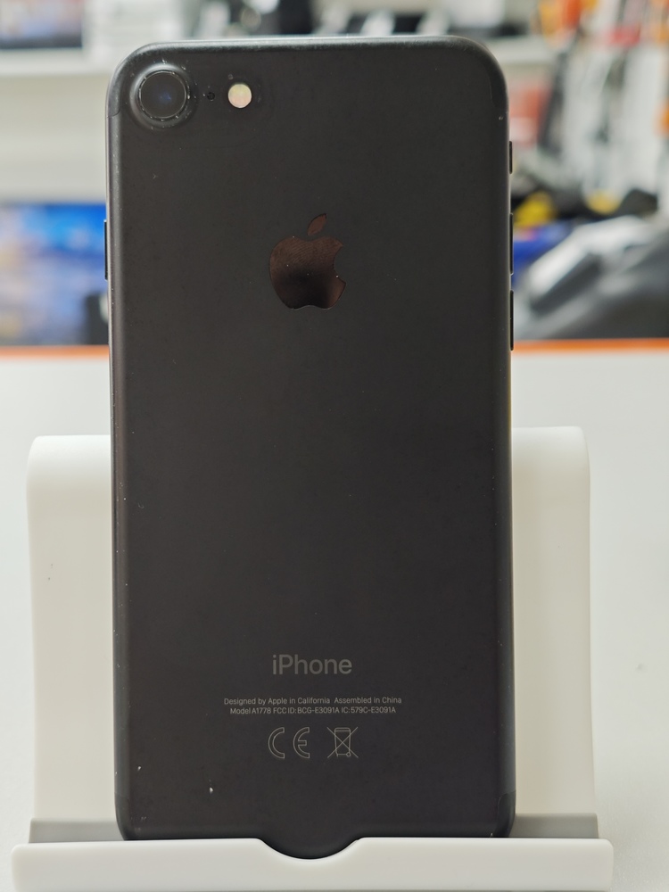 Смартфон Apple iPhone 7 128Gb