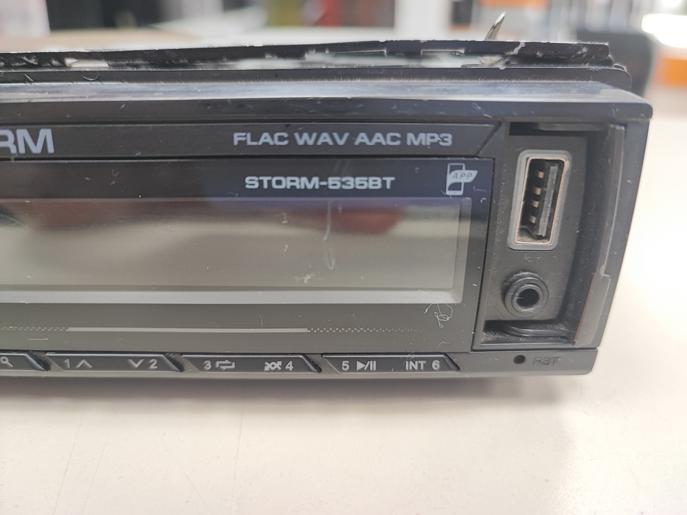 Автомагнитола Aura AMH-535BT