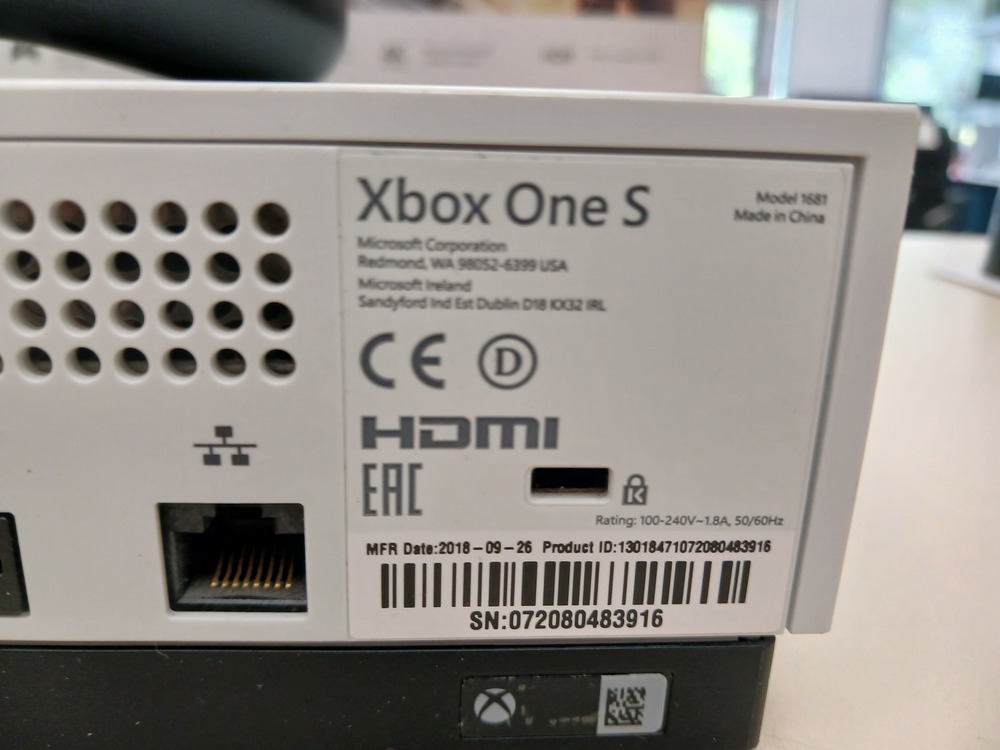 Игровая приставка Xbox One S 500Gb