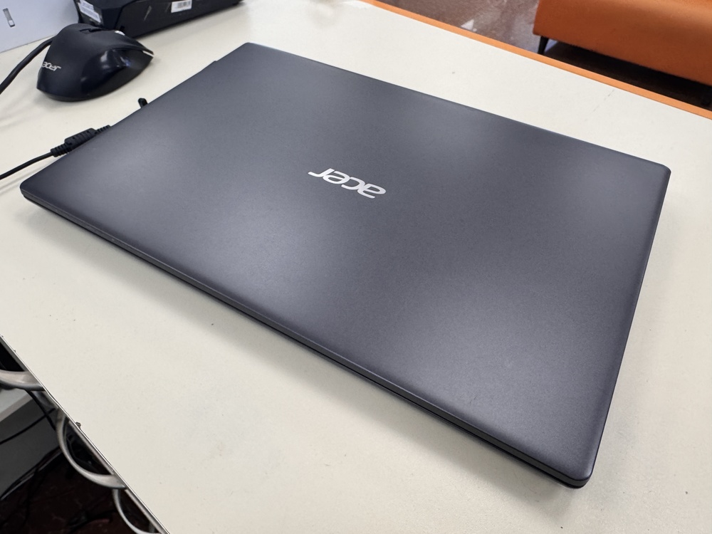 Ноутбук Acer Aspire 3 N19H1; A4-9120, Radeon R3 series, 4 Гб, 128 Гб, Нет