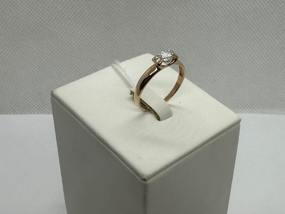 КОЛКМ585 КОЛЬЦО С КАМНЕМ (Au 585)