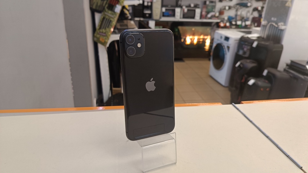 Смартфон Apple iPhone 11 64Gb