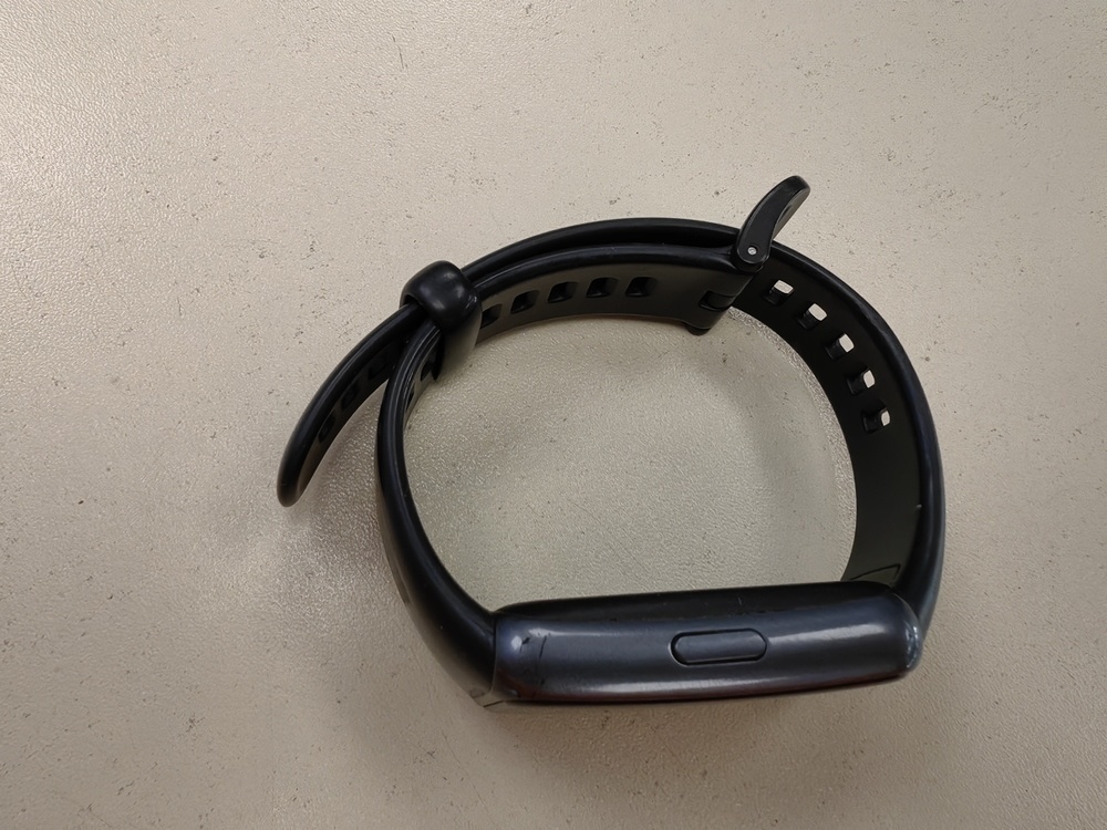 Фитнес-браслет Huawei Band 6