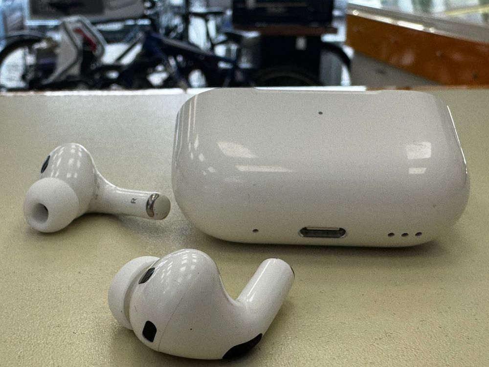 Наушники беспроводные Apple AirPods Pro 2 Gen