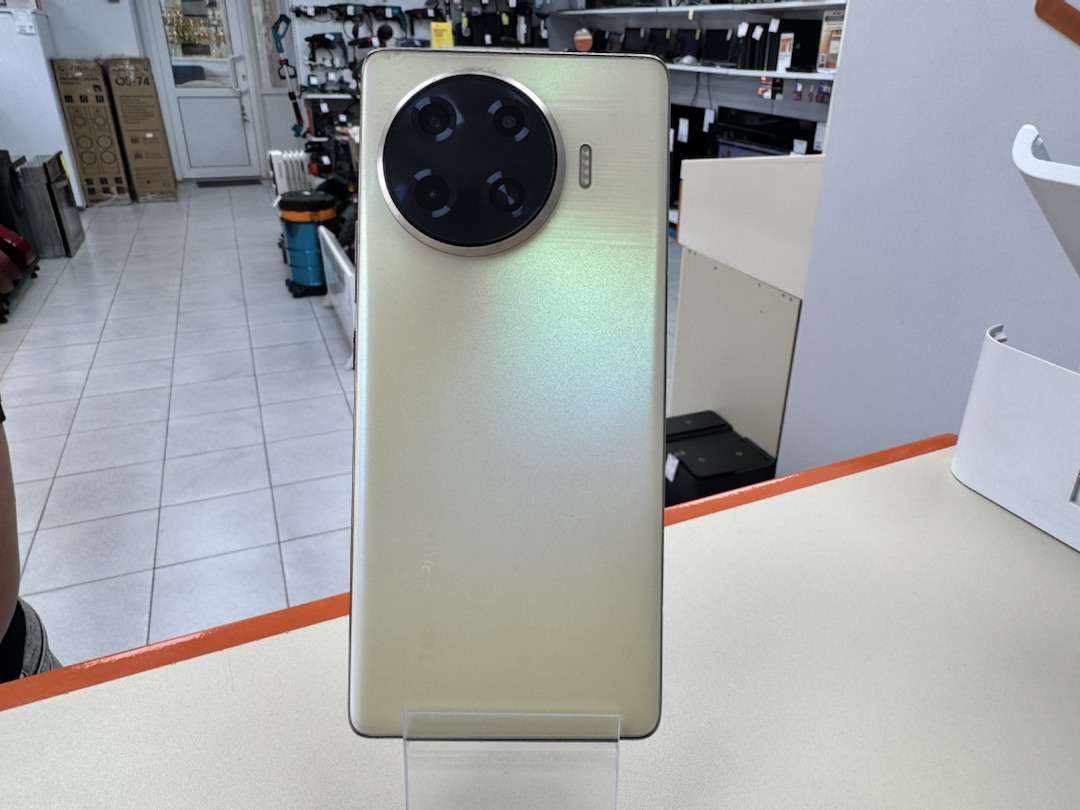 Смартфон Tecno SPARK 20 PRO + 8/256