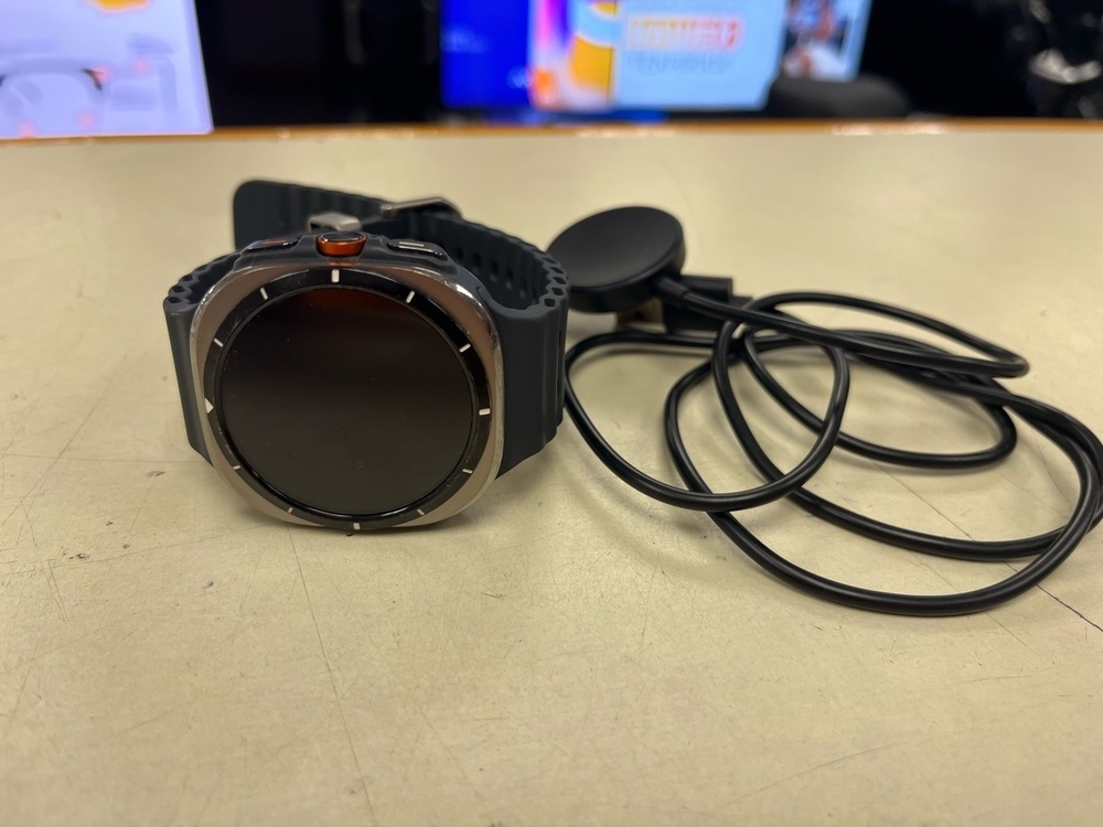 Смарт-часы Samsung Galaxy Watch Ultra 47мм LTE