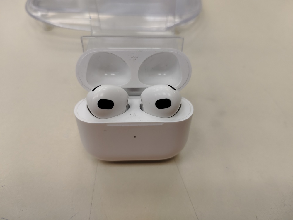 Наушники беспроводные Apple Airpods 3