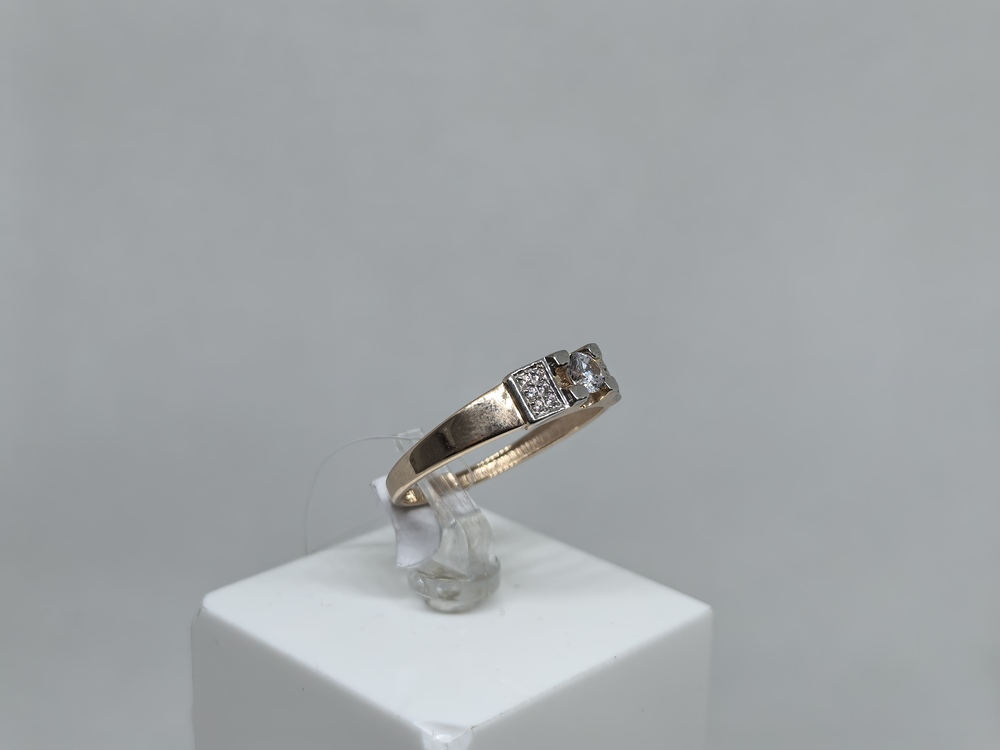 КОЛЬЦО С КАМНЯМИ (Au 585)