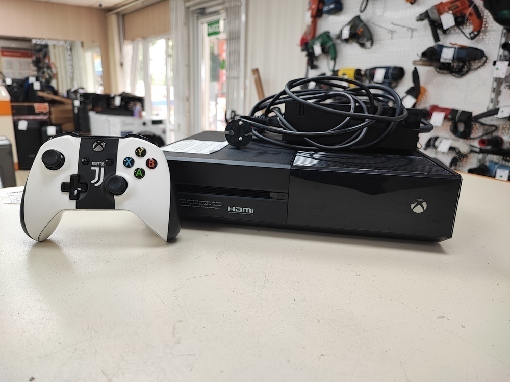 Игровая приставка Xbox One 1 Tb