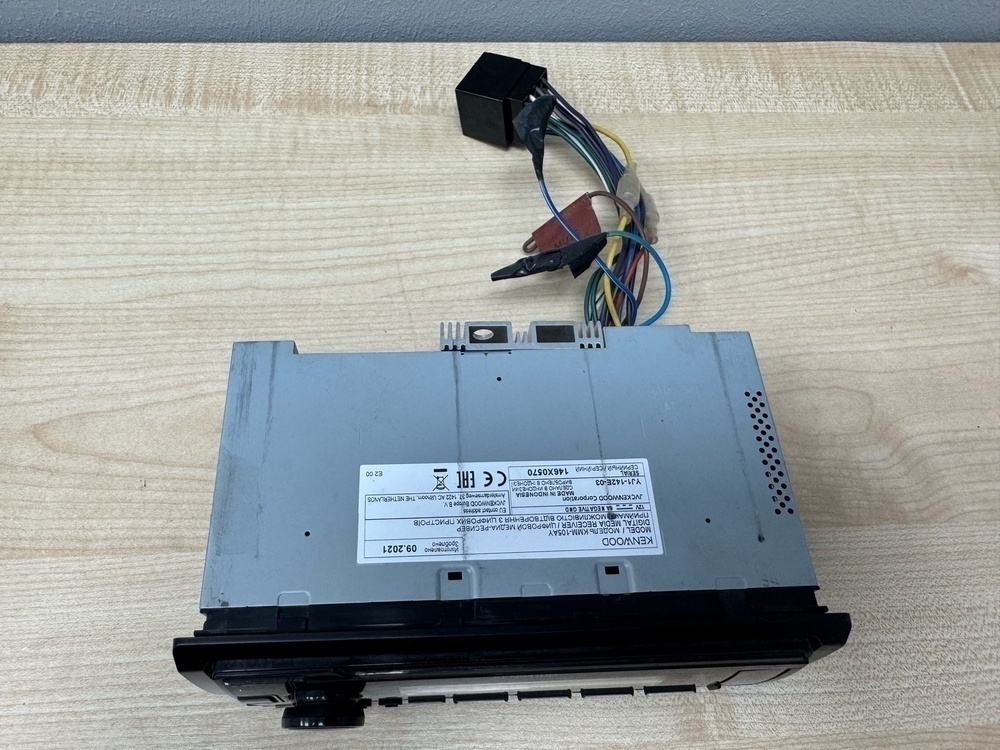 Автомагнитола Kenwood KMM-105AY