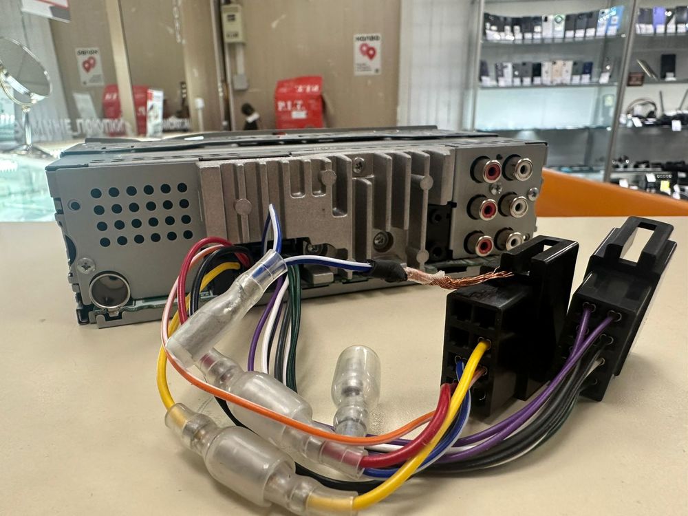 Автомагнитола Pioneer MVH-S520BT