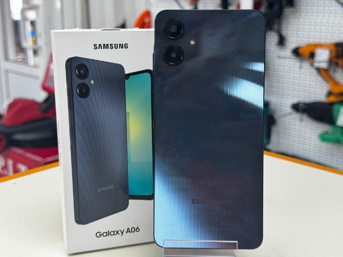Смартфон Samsung Galaxy A06 4/128